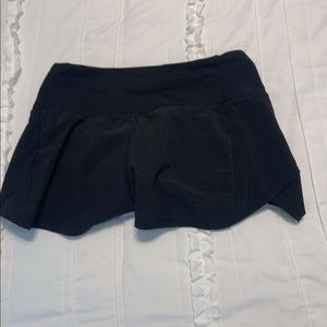 black lulu shorts size2